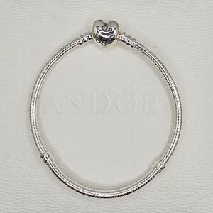 ♥️ Authentic Pandora HEART CLASP BRACELET